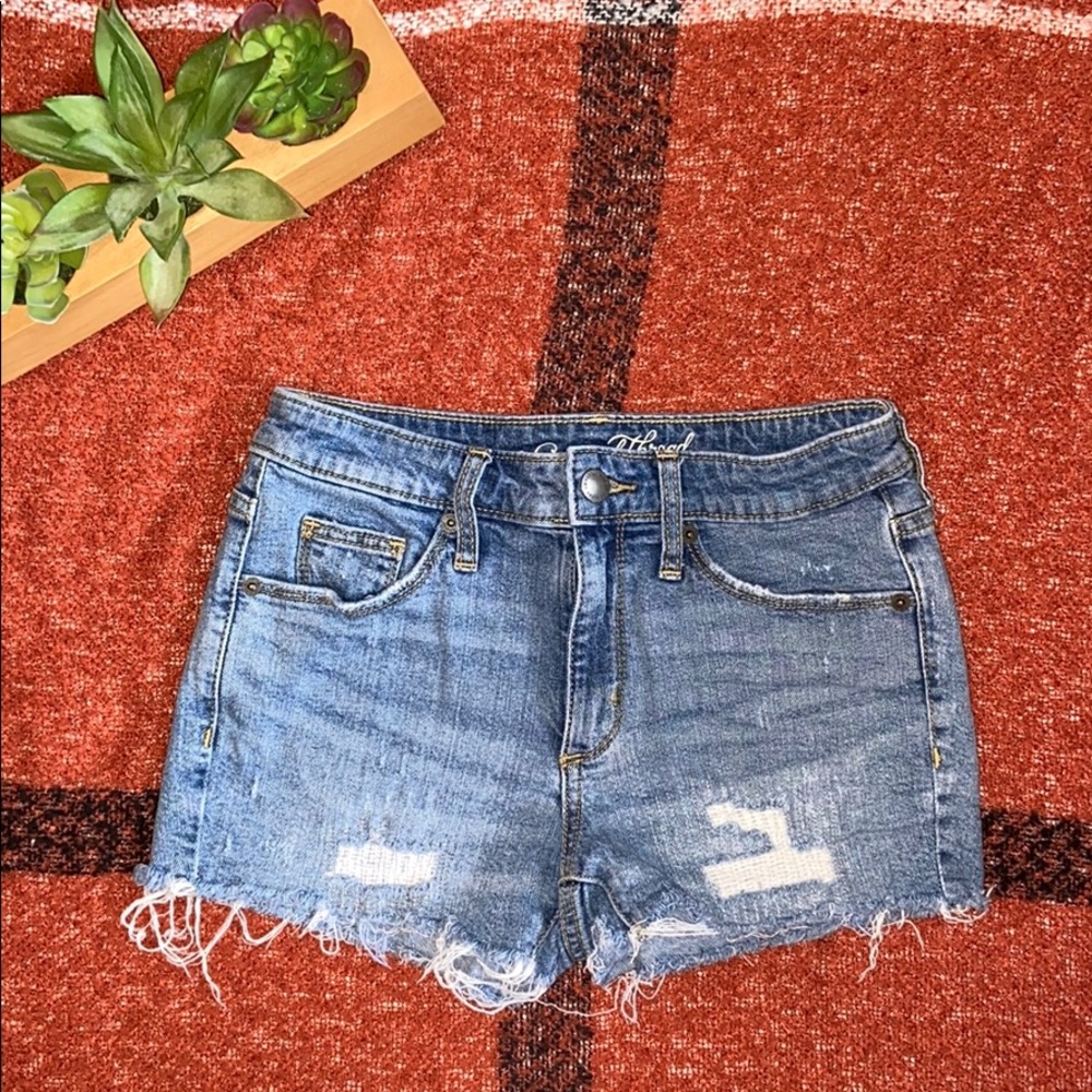 Universal Thread light wash denim shorts